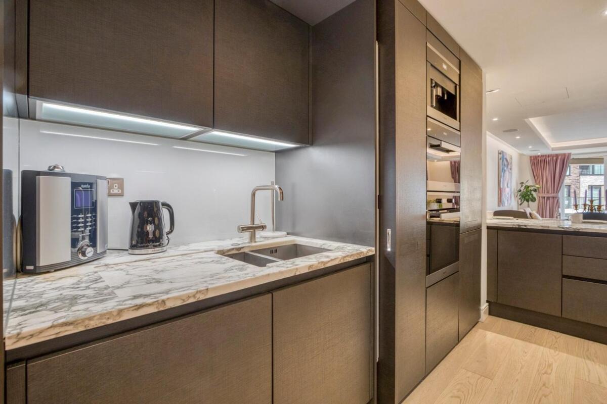 Luxe Creek Riverside Air-conditioned 2br 2bath London